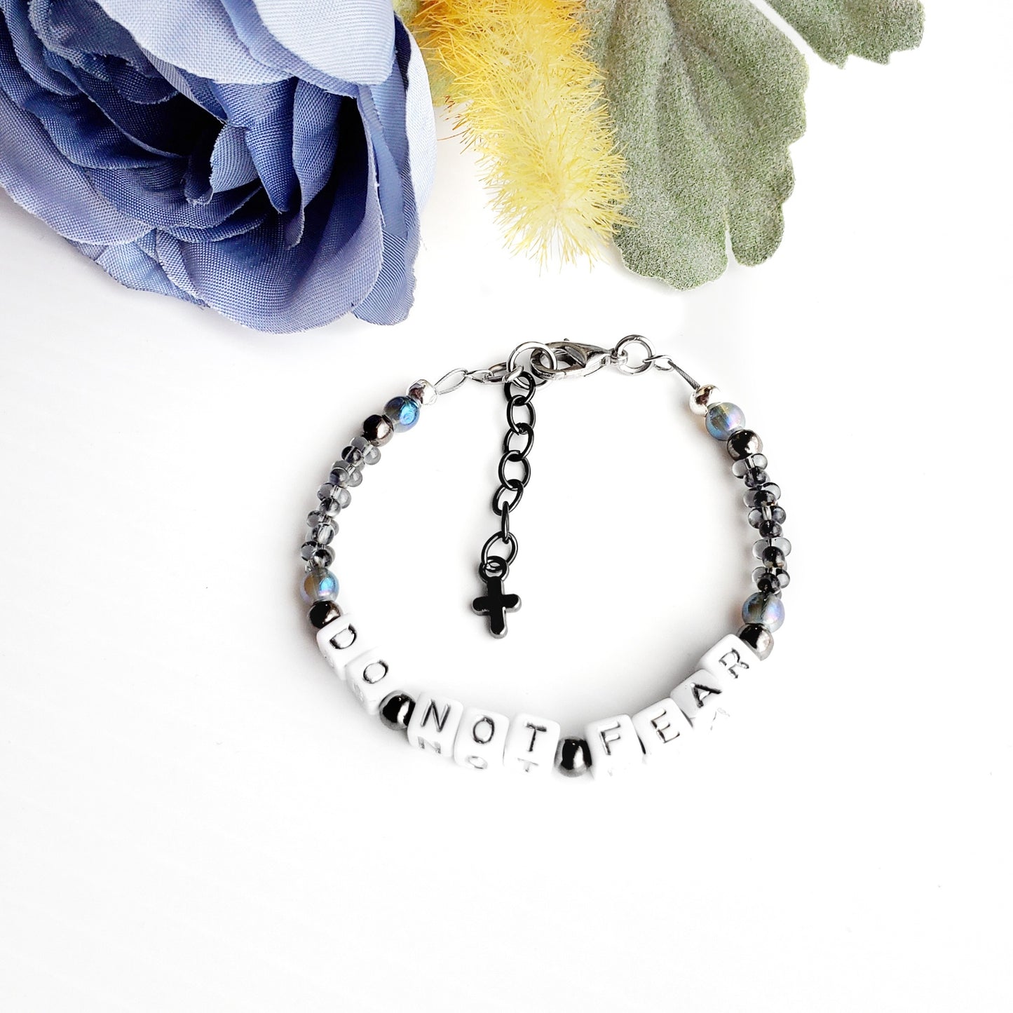 Do not fear Single Strand Bracelet